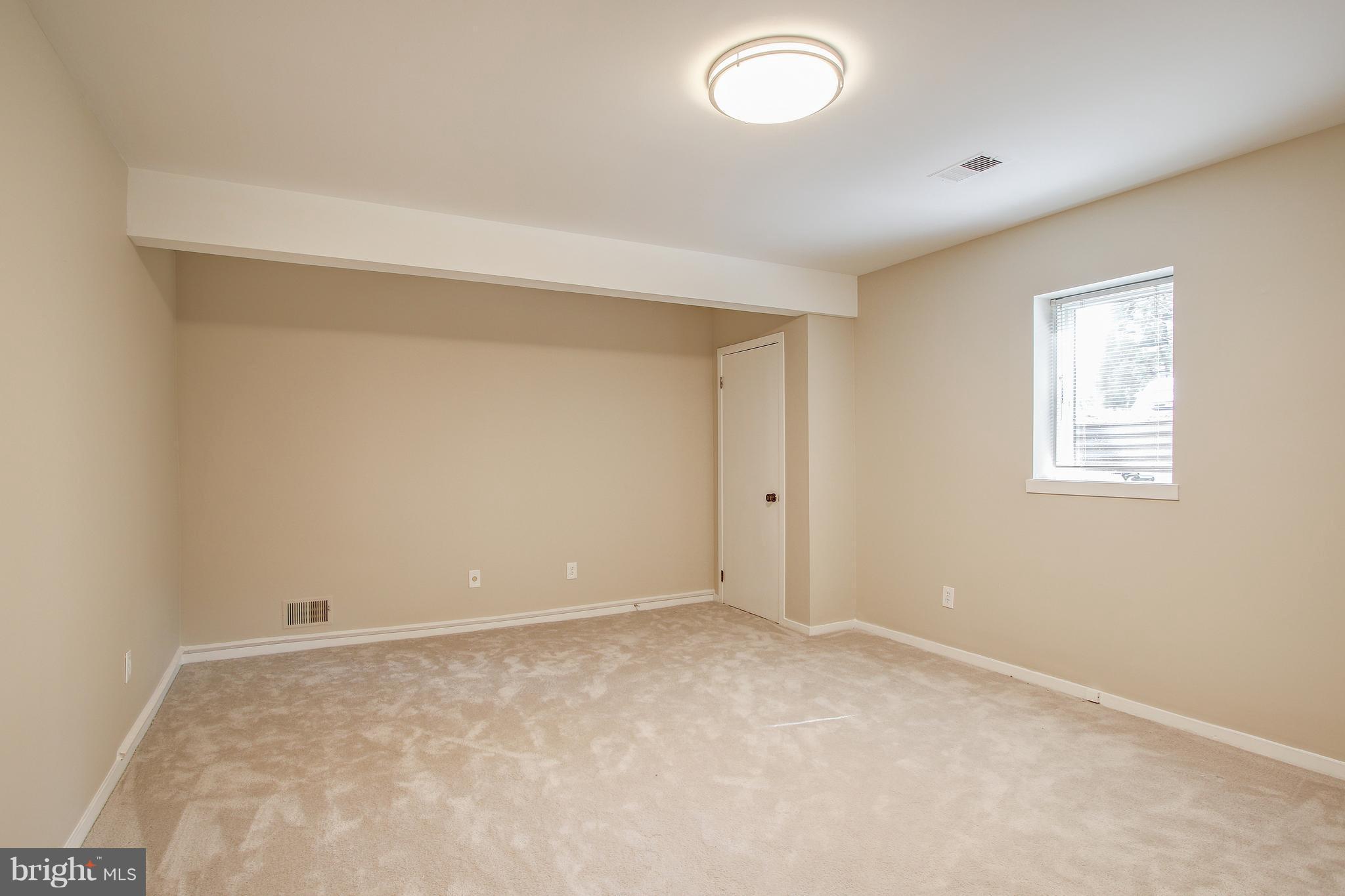 9912 Bluegrass Road Potomac, MD 20854 - Photo 28 of 30 Bedroom