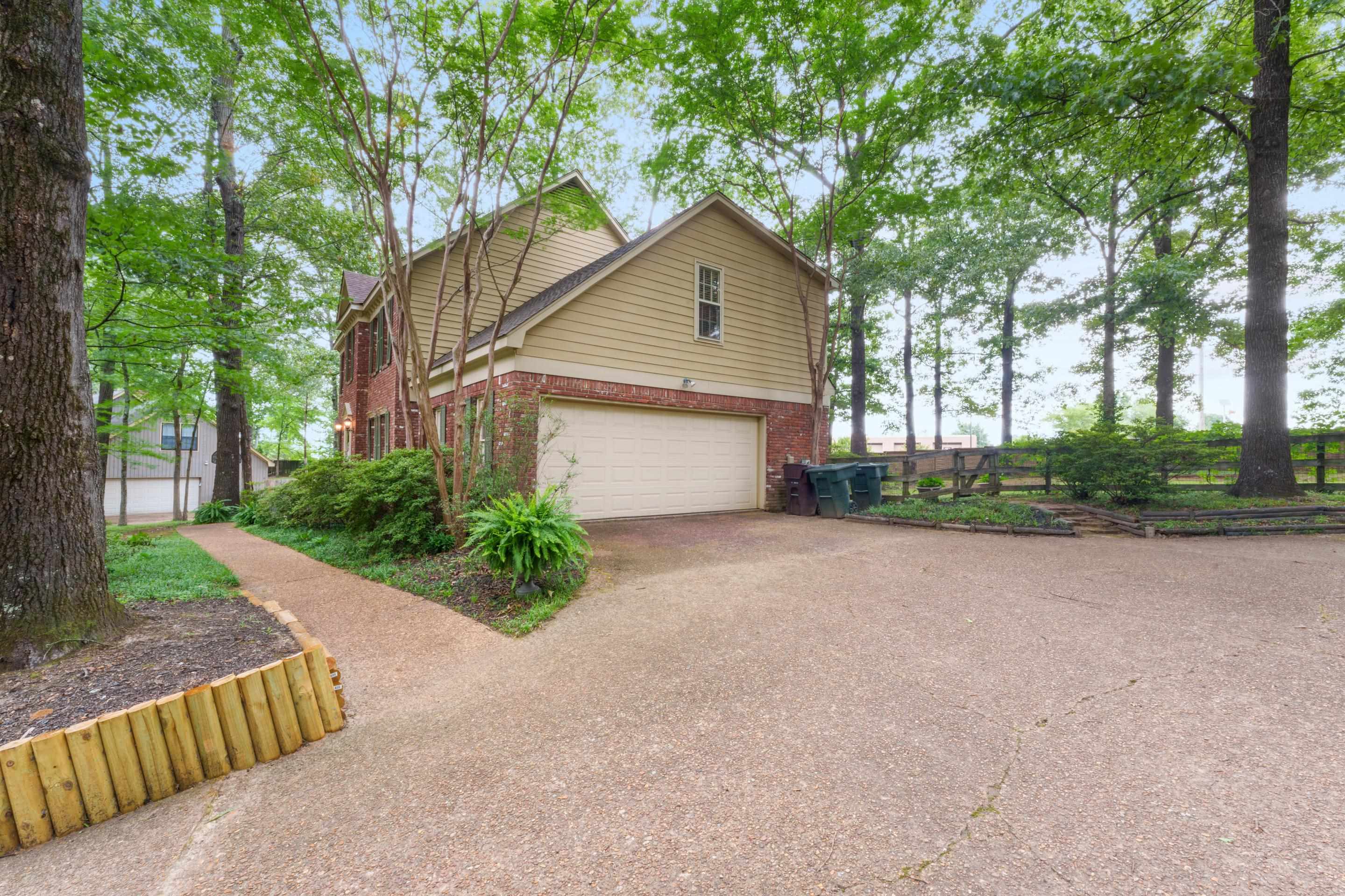 732 North Tree Drive Collierville, TN 38017 - Photo 3 of 39