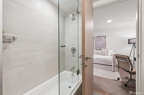 $698,000 | 230 7th Street, Unit 604, San Francisco, CA 94103