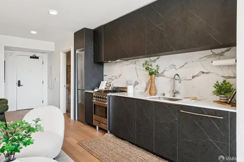 $698,000 | 230 7th Street, Unit 604, San Francisco, CA 94103