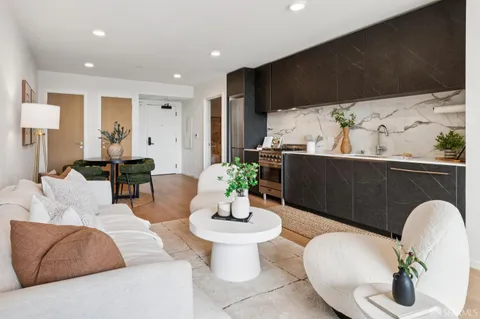 $698,000 | 230 7th Street, Unit 604, San Francisco, CA 94103