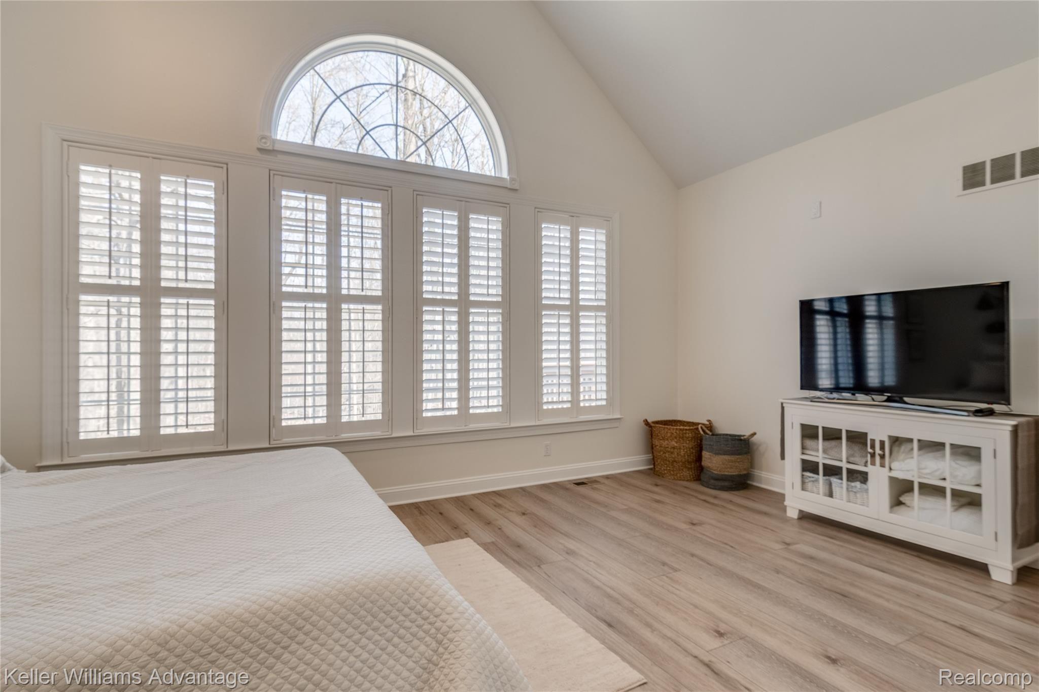 49698 Timber Trail Novi, MI 48374 - Photo 25 of 44 49698 Timber Tr-1-32.jpg