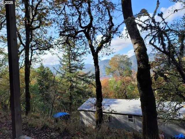 $89,900 | 781 Plin Street, Myrtle Creek, OR 97457