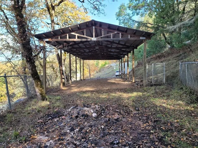 $89,900 | 781 Plin Street, Myrtle Creek, OR 97457