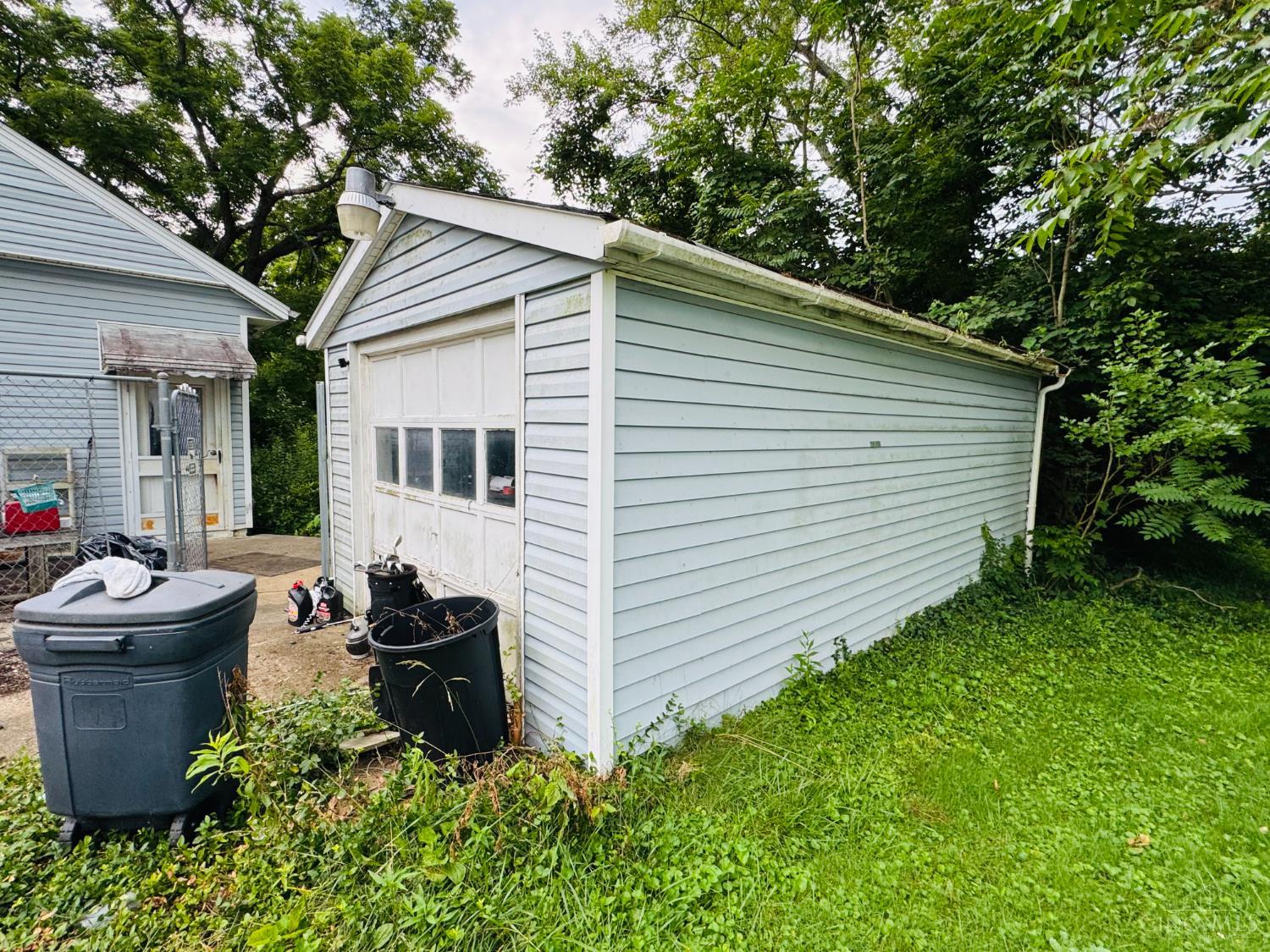 211 Riddle Road Woodlawn, OH 45215 - Photo 5 of 20