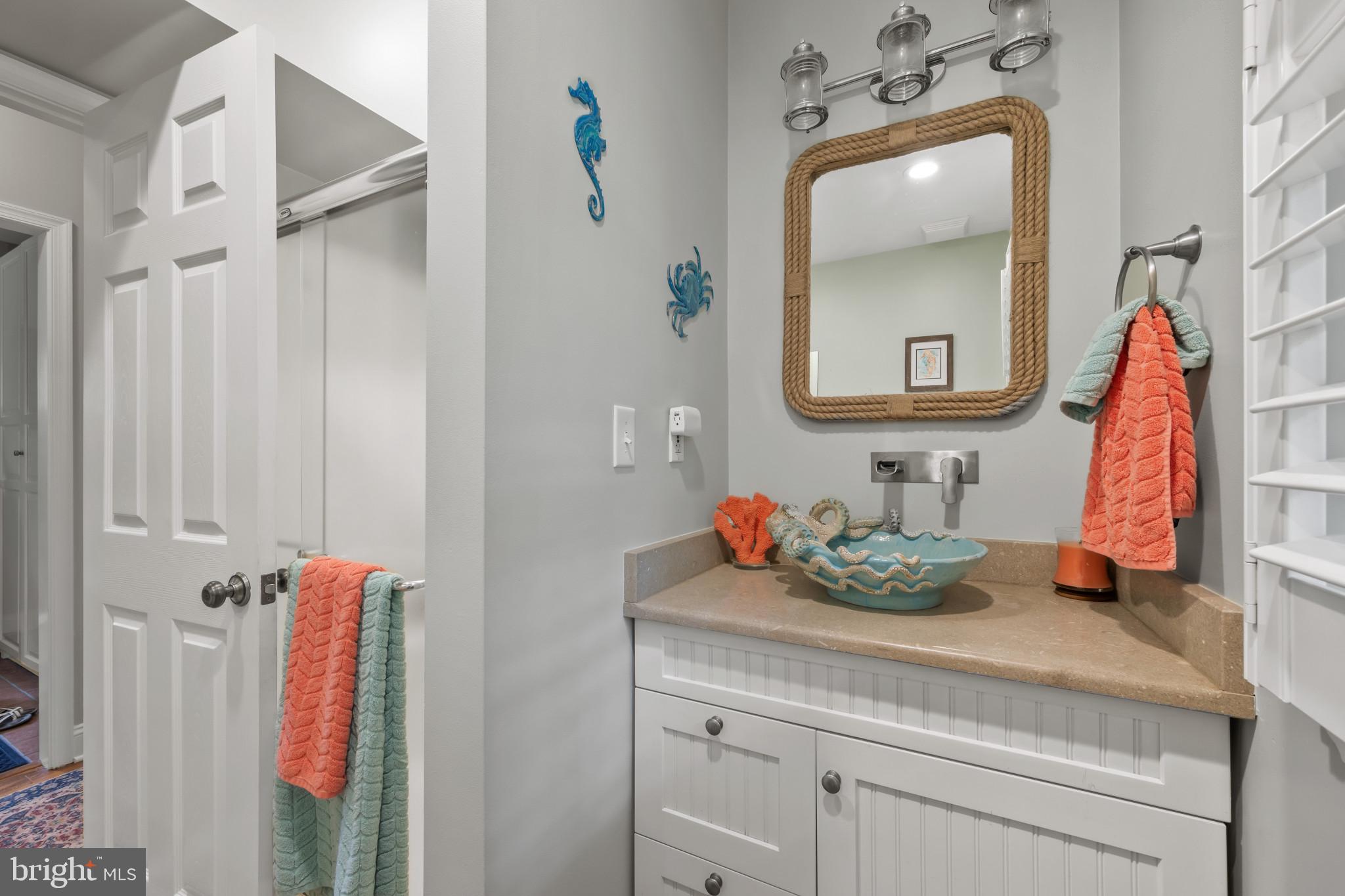 42 Poplar Point Road Edgewater, MD 21037 - Photo 31 of 63 Convenient shower