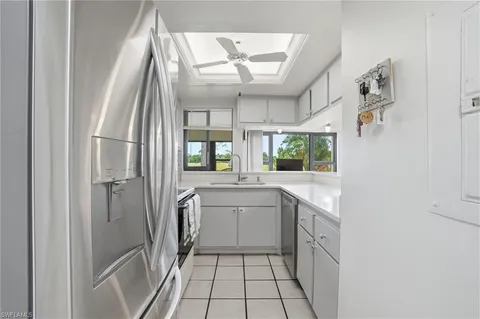 $157,000 | 5625 Trailwinds Drive, Unit 411, Fort Myers, FL 33907