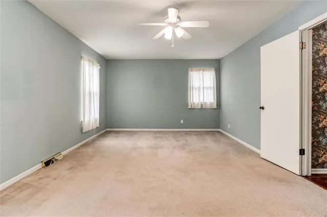 $419,900 | 13013 West 101st Street, Lenexa, KS 66215