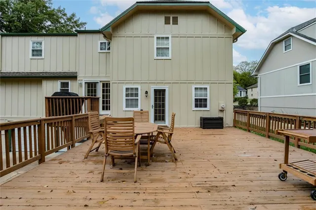 $419,900 | 13013 West 101st Street, Lenexa, KS 66215