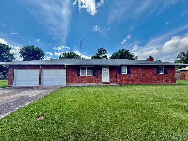 $249,900 | 103 Sharon Drive, Montgomery City, MO 63361