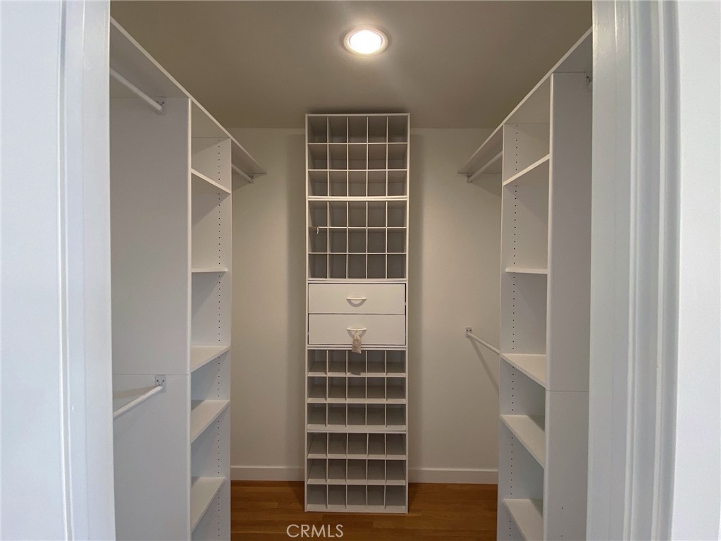 656 Rosecrans Avenue Manhattan Beach, CA 90266 - Photo 24 of 32 a view of walk in closet with empty racks