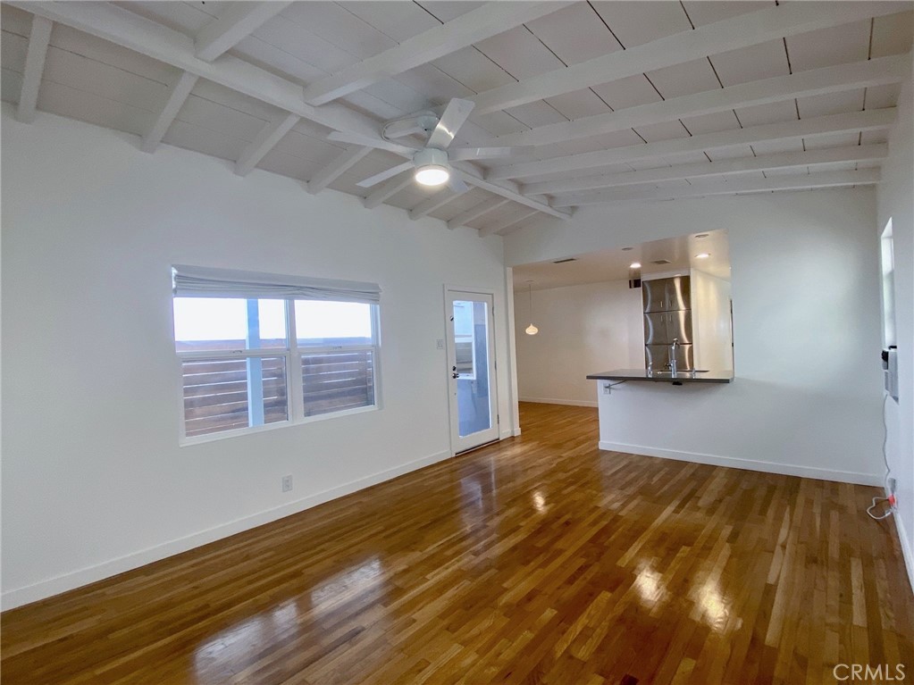 656 Rosecrans Avenue Manhattan Beach, CA 90266 - Photo 8 of 32 a view of an empty room and window