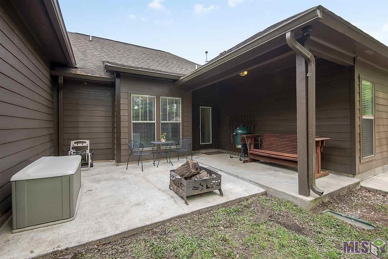 9228 Boone Avenue Baton Rouge, LA 70810 - Photo 3 of 14 Back Porch