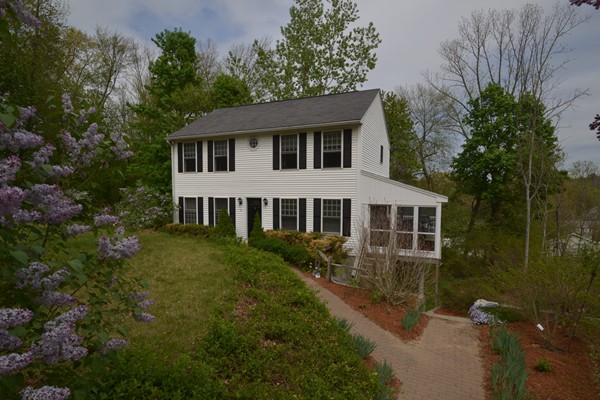 11 Elm Road Littleton, MA 01460 - Photo 1 of 24 Gallery Image 1
