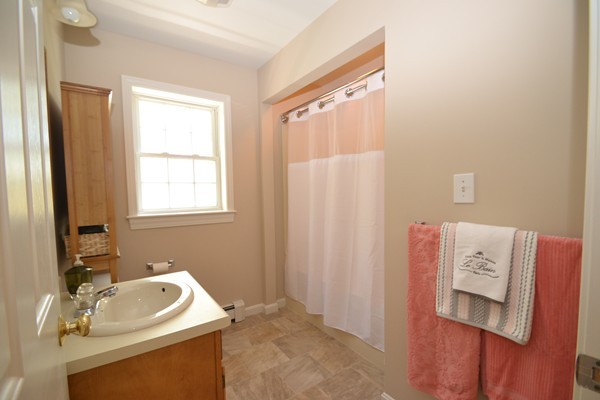 11 Elm Road Littleton, MA 01460 - Photo 16 of 24 Gallery Image 16