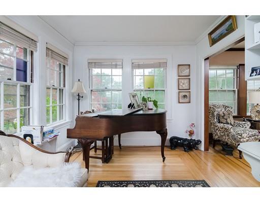 36 Stoney Brae Road Quincy, MA 02170 - Photo 10 of 38 Gallery Image 10