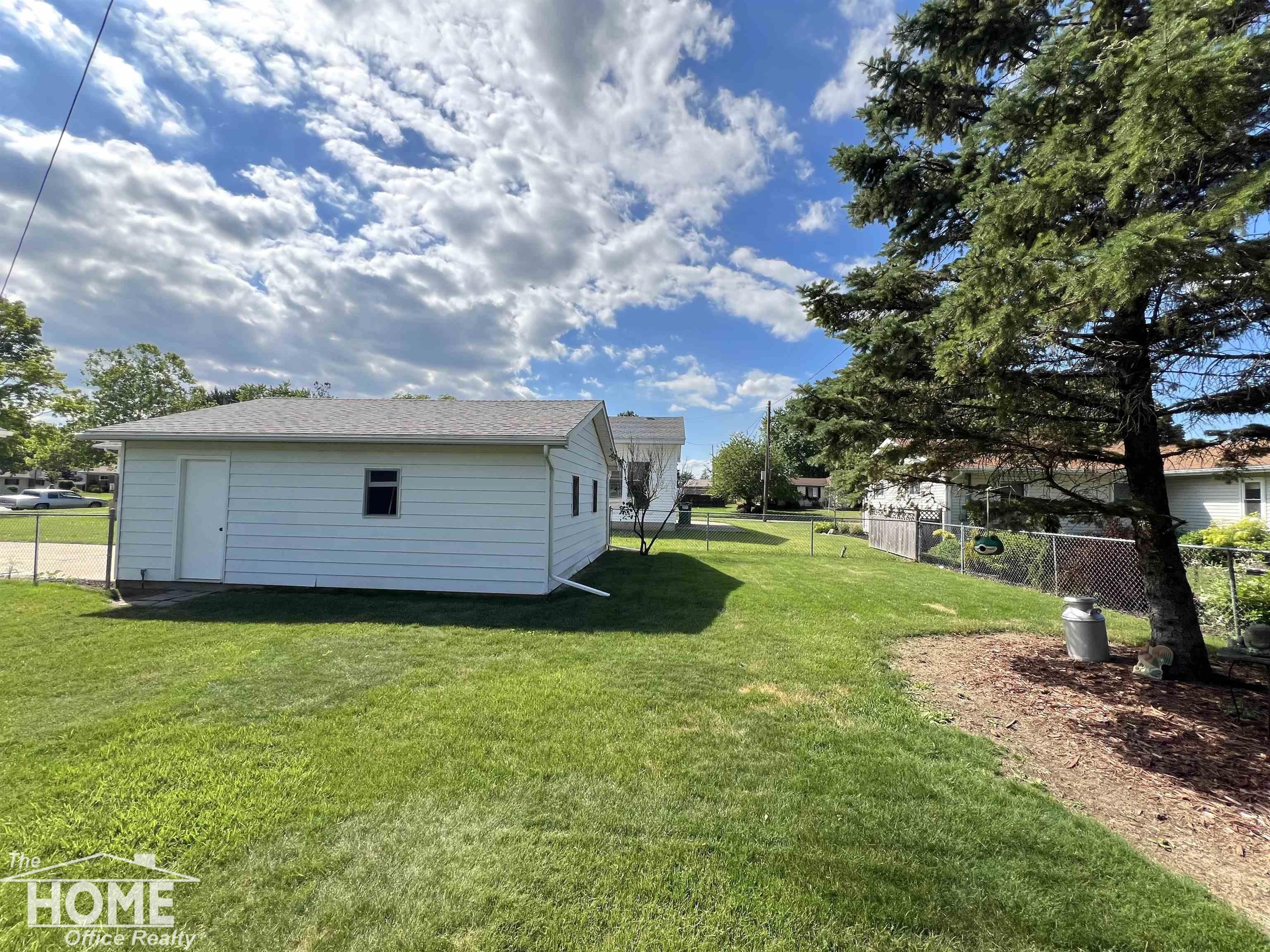 809 Moore Street Owosso, MI 48867 - Photo 39 of 43