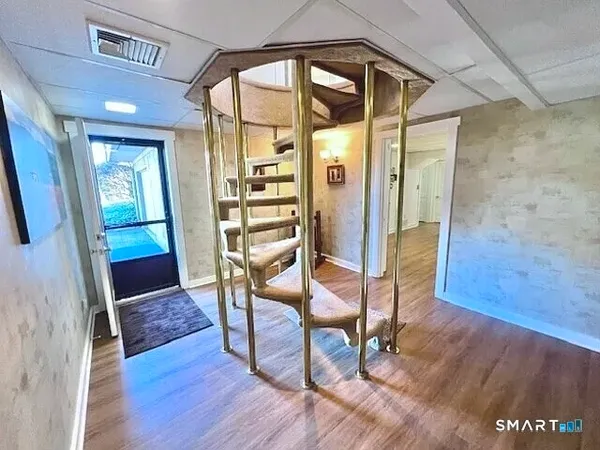 $575,000 | 261a Agawam Drive, Unit A, Stratford, CT 06614