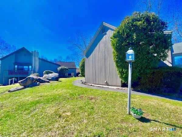 $575,000 | 261a Agawam Drive, Unit A, Stratford, CT 06614