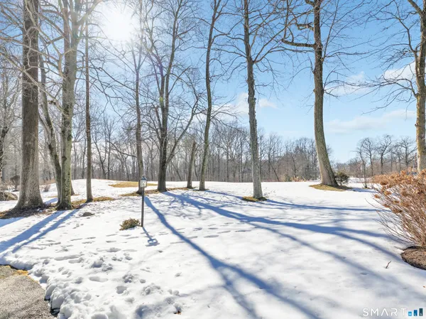 $575,000 | 261a Agawam Drive, Unit A, Stratford, CT 06614