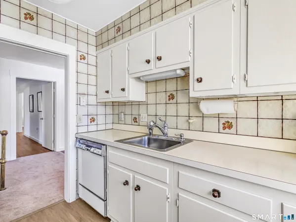 $575,000 | 261a Agawam Drive, Unit A, Stratford, CT 06614