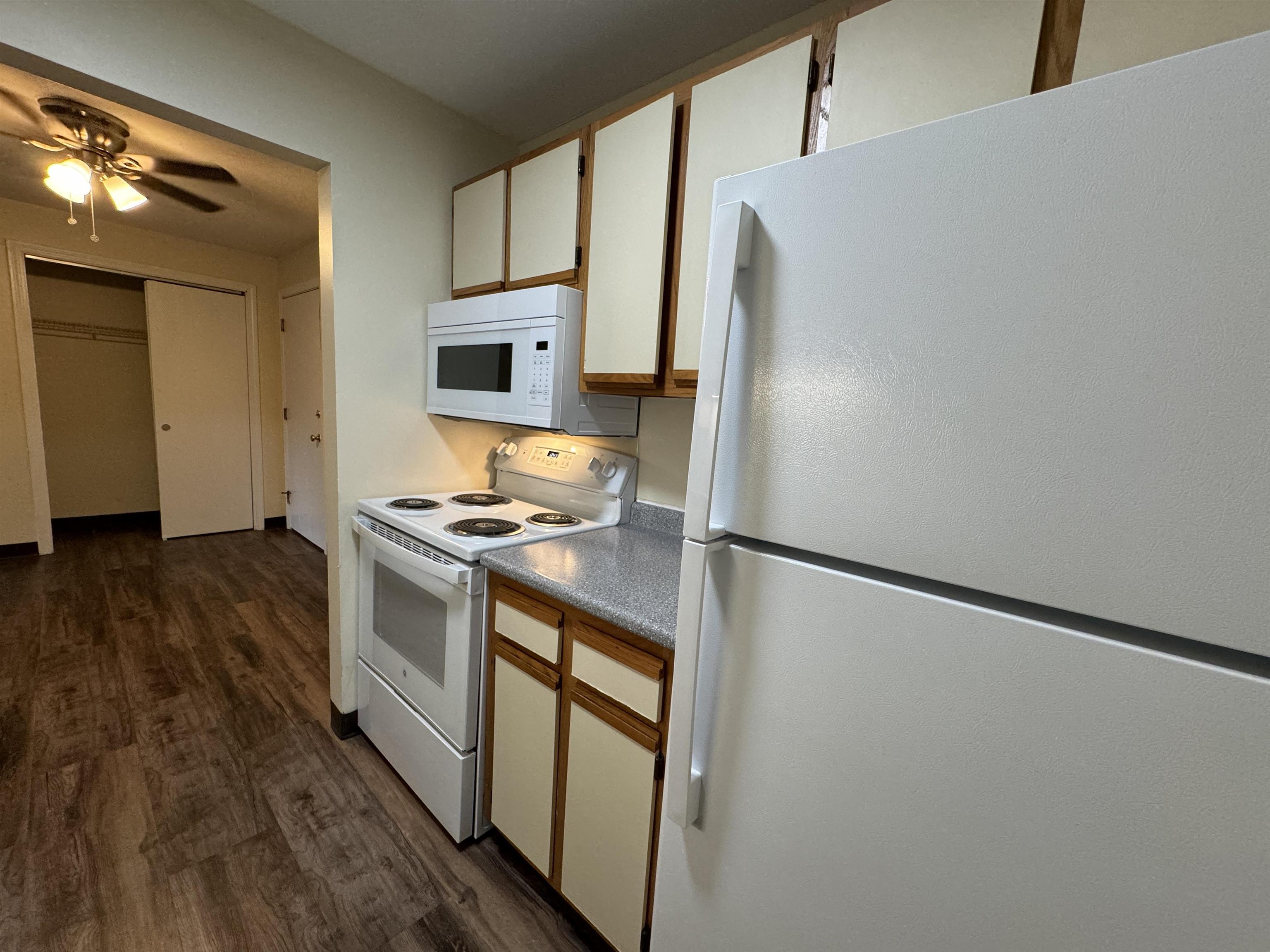 131 Eastern Avenue, Unit 201 Manchester, NH 03104 - Photo 14 of 45