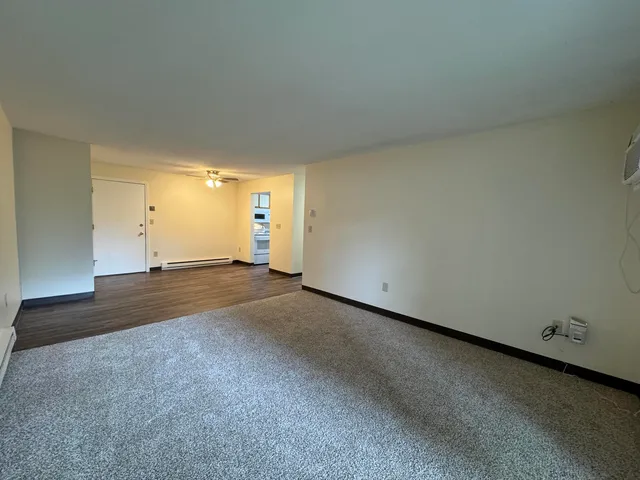 $1,850 | 131 Eastern Avenue, Unit 201, Manchester, NH 03104