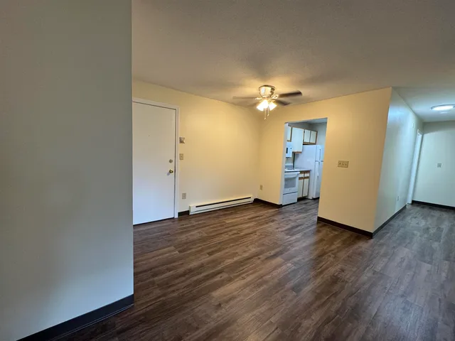 $1,850 | 131 Eastern Avenue, Unit 201, Manchester, NH 03104