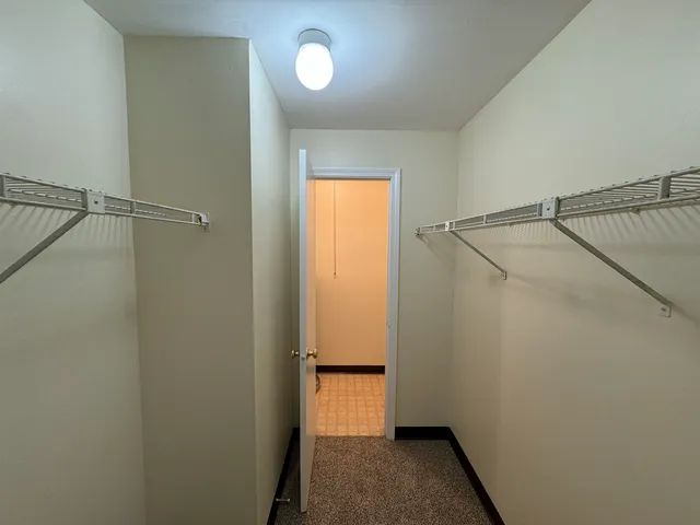 $1,850 | 131 Eastern Avenue, Unit 201, Manchester, NH 03104