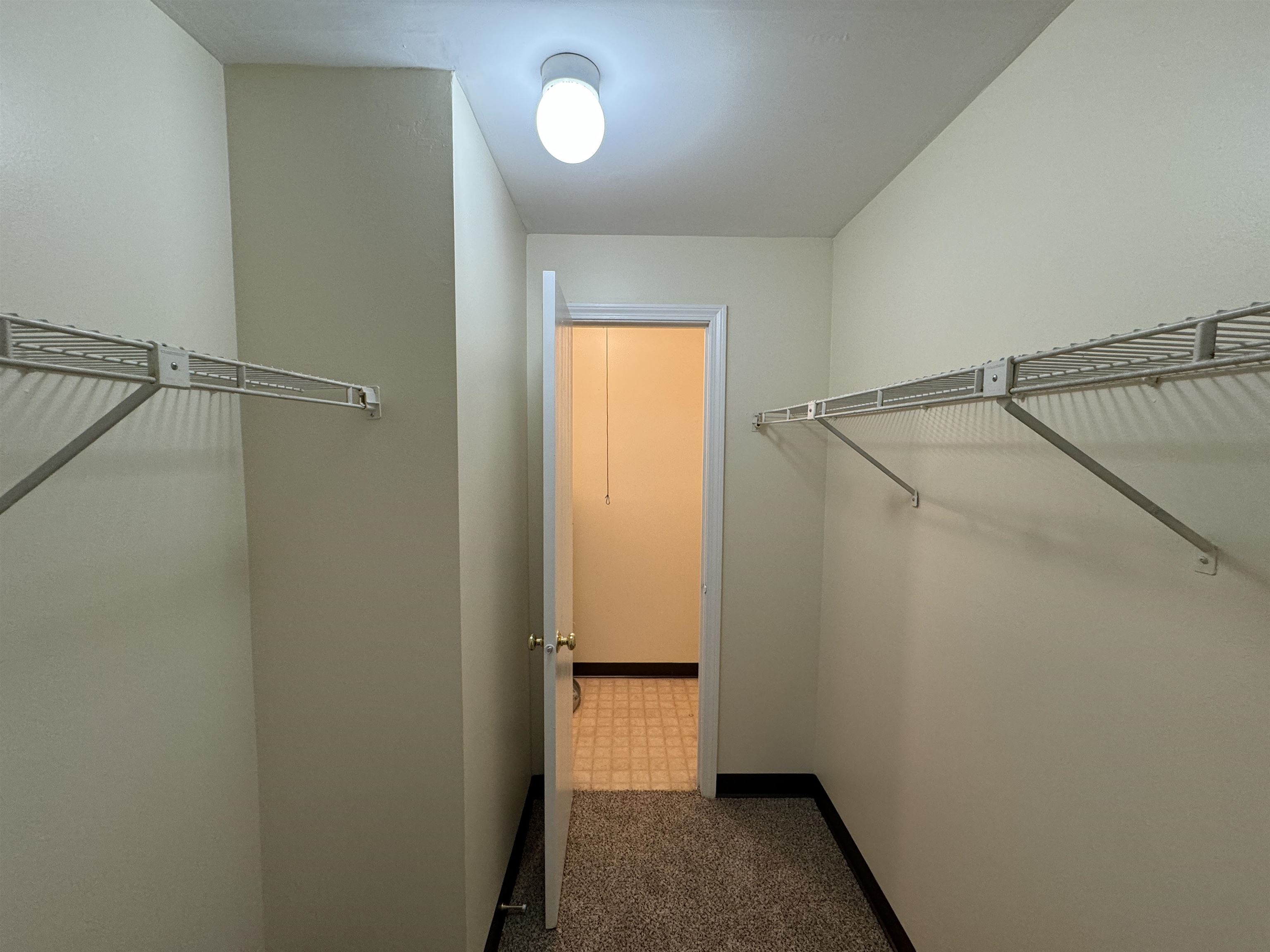 131 Eastern Avenue, Unit 201 Manchester, NH 03104 - Photo 29 of 45