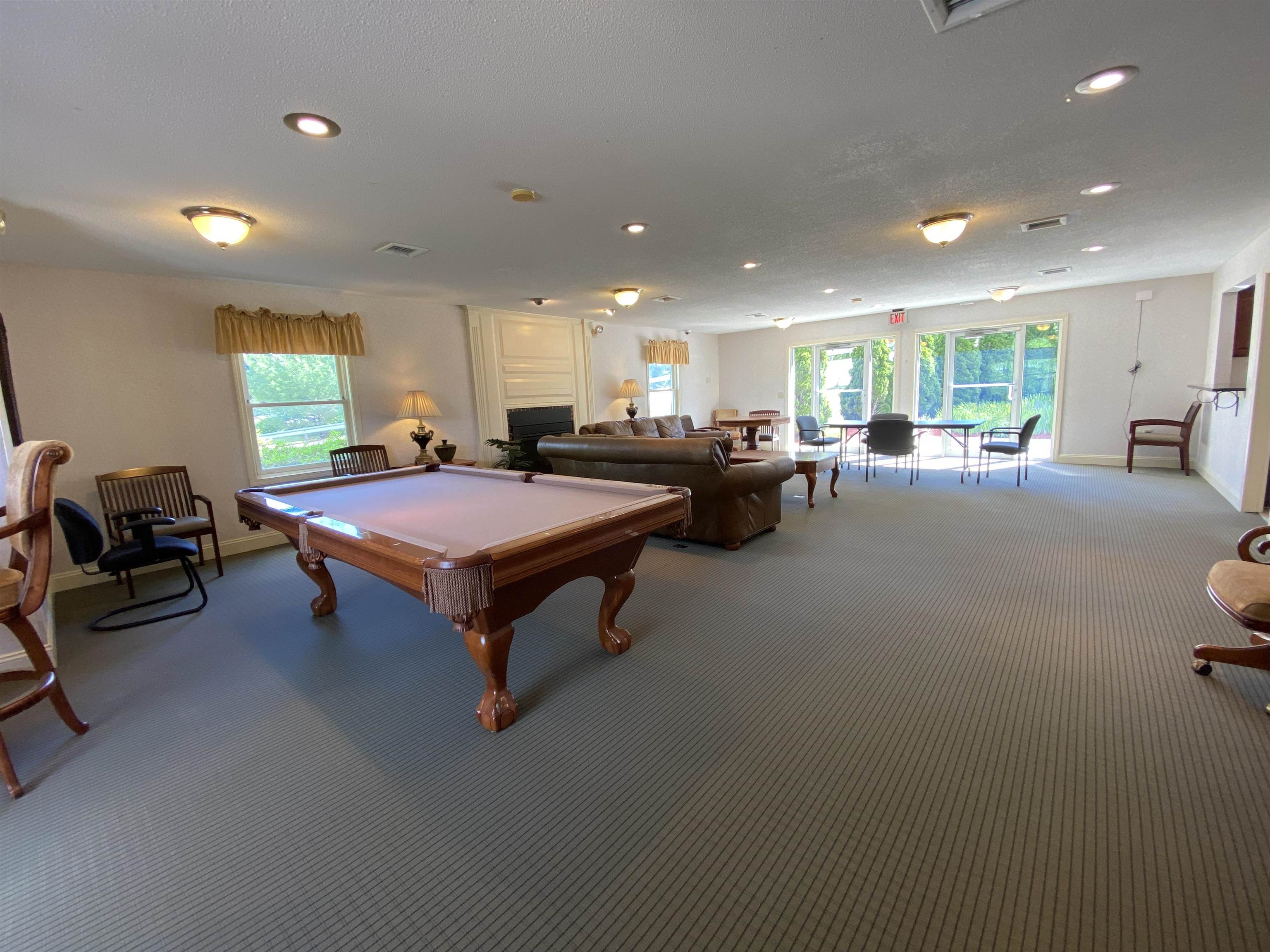 131 Eastern Avenue, Unit 201 Manchester, NH 03104 - Photo 35 of 45