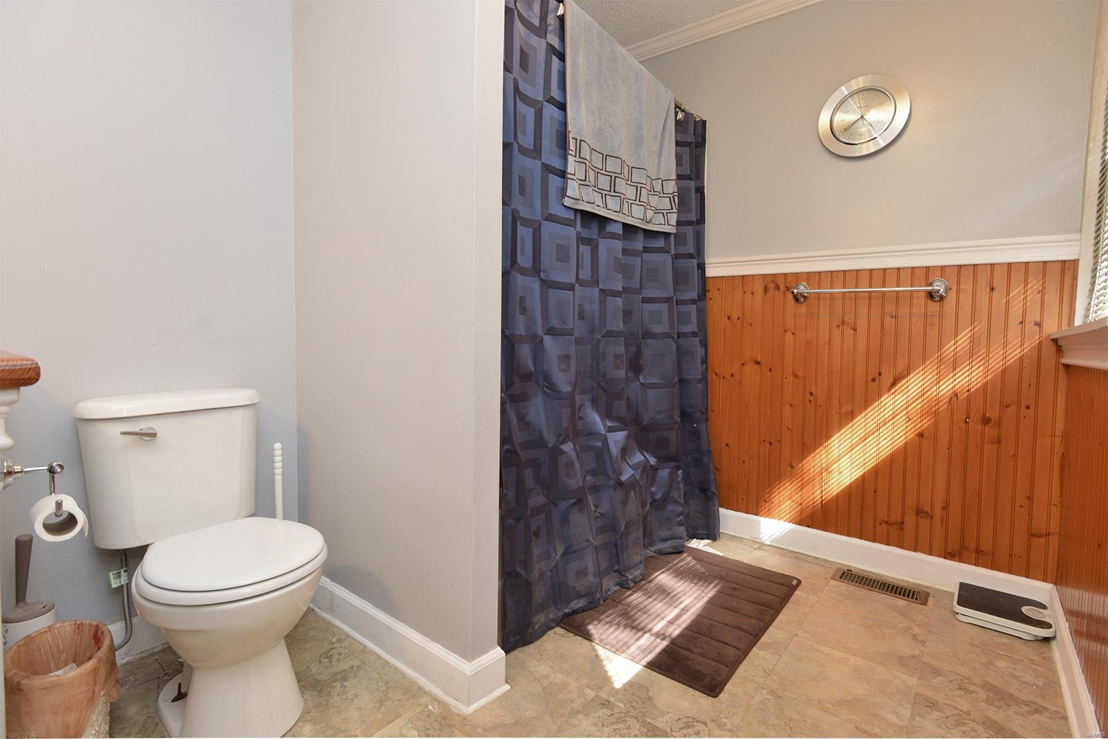 6268 Heintz Road St. Louis, MO 63129 - Photo 14 of 34