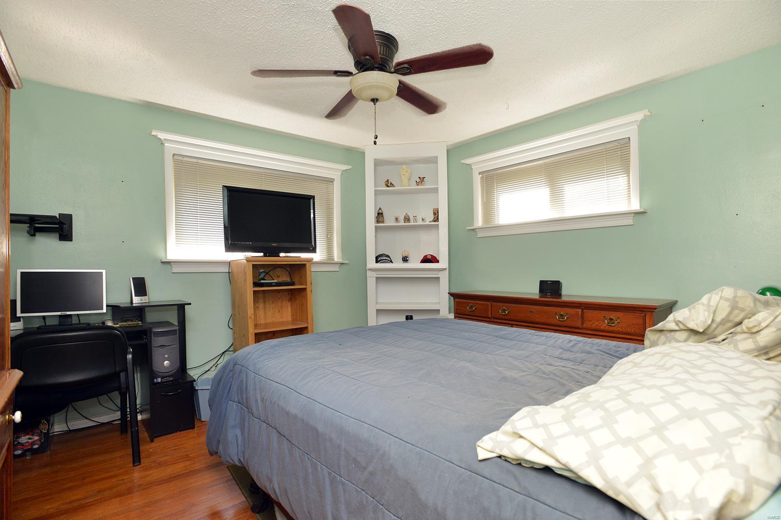 6268 Heintz Road St. Louis, MO 63129 - Photo 17 of 34