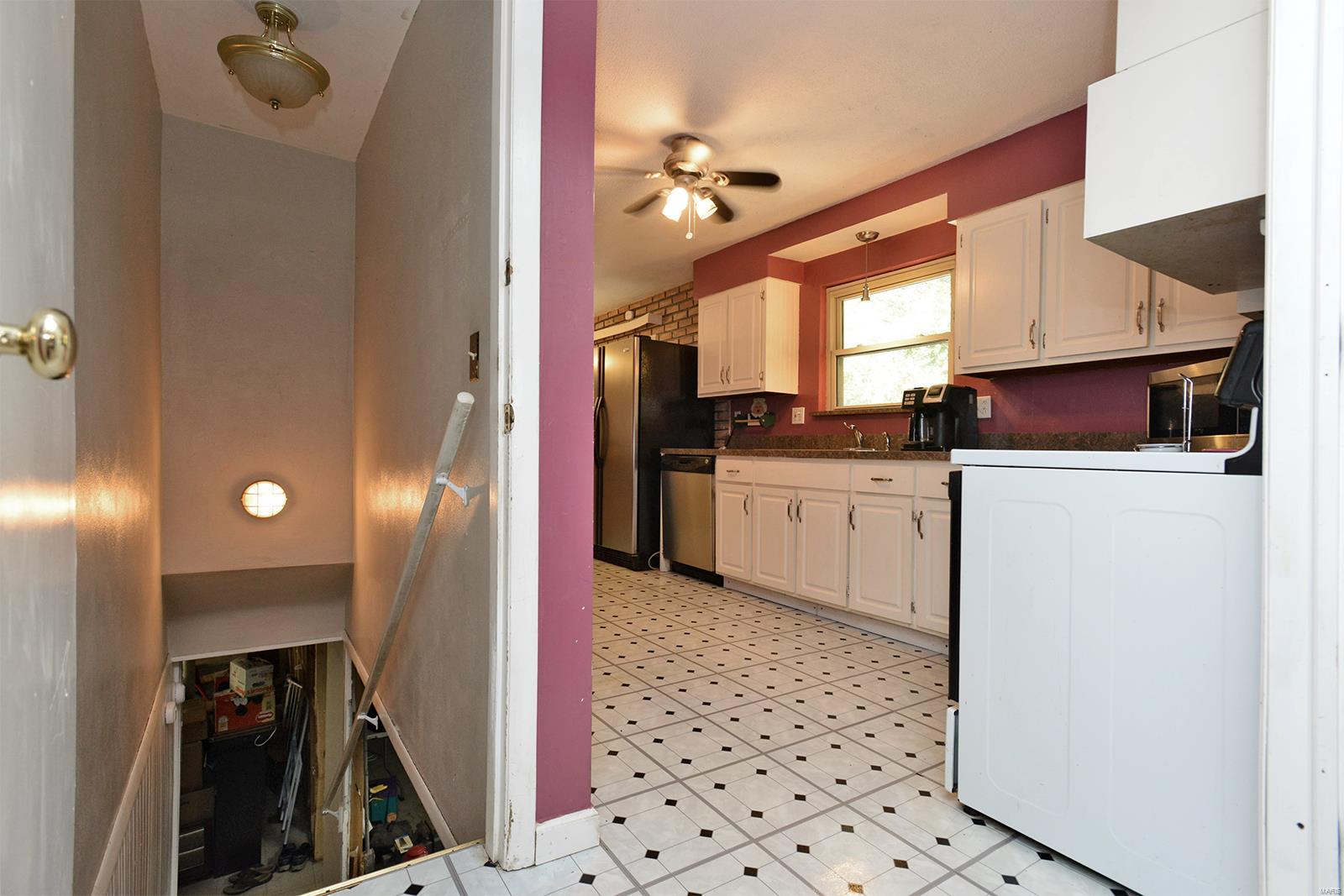 6268 Heintz Road St. Louis, MO 63129 - Photo 24 of 34