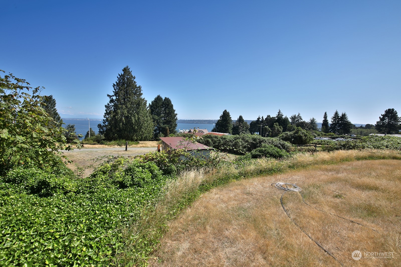 6465 Humphrey Road Clinton, WA 98236 - Photo 15 of 24 Gallery Image 15