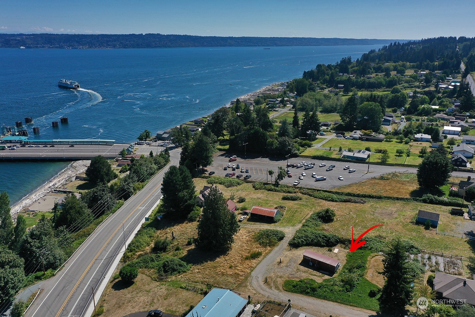6465 Humphrey Road Clinton, WA 98236 - Photo 2 of 24 Gallery Image 2
