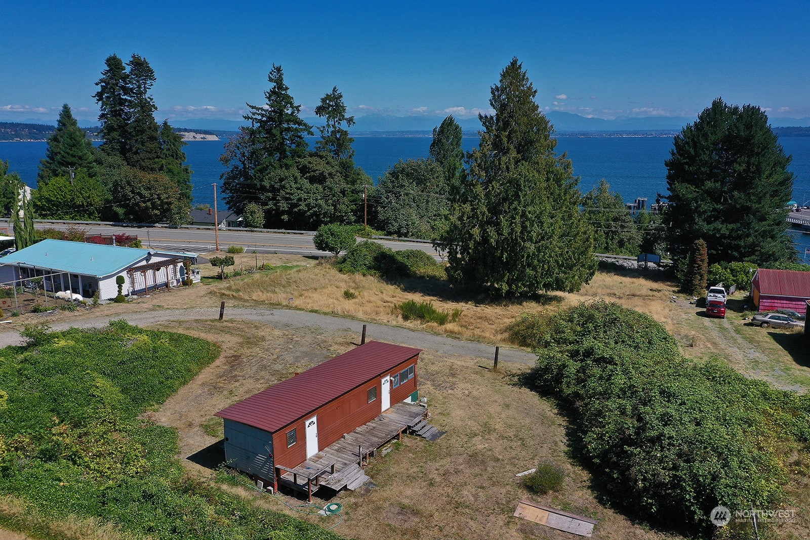 6465 Humphrey Road Clinton, WA 98236 - Photo 21 of 24 Gallery Image 21
