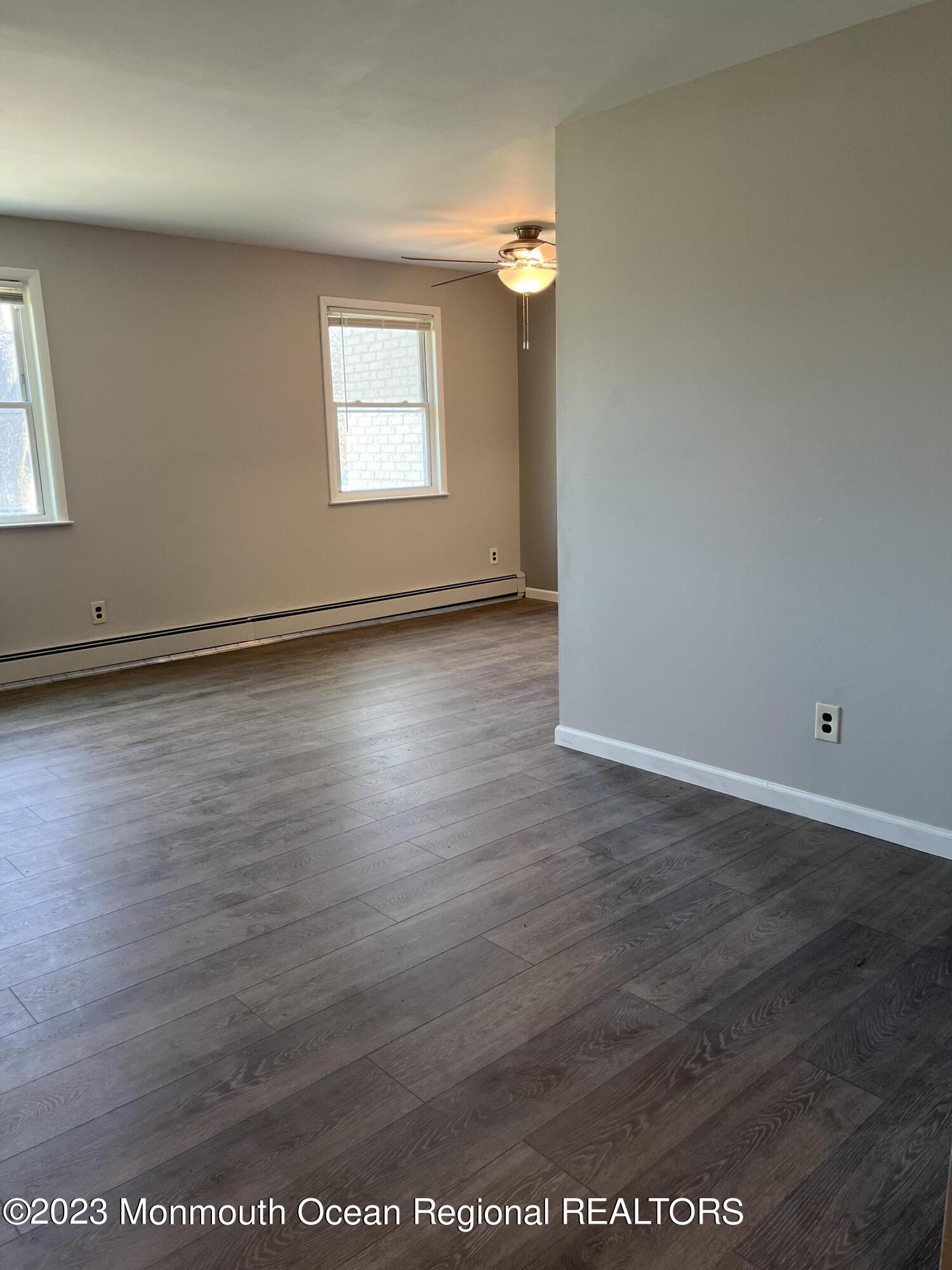 440 Cross Road, Unit C13 Matawan, NJ 07747 - Photo 9 of 17 Living Room