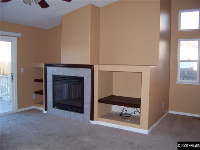 2695 Starks Way Reno, NV 89512 - Photo 4 of 8 Photo 4