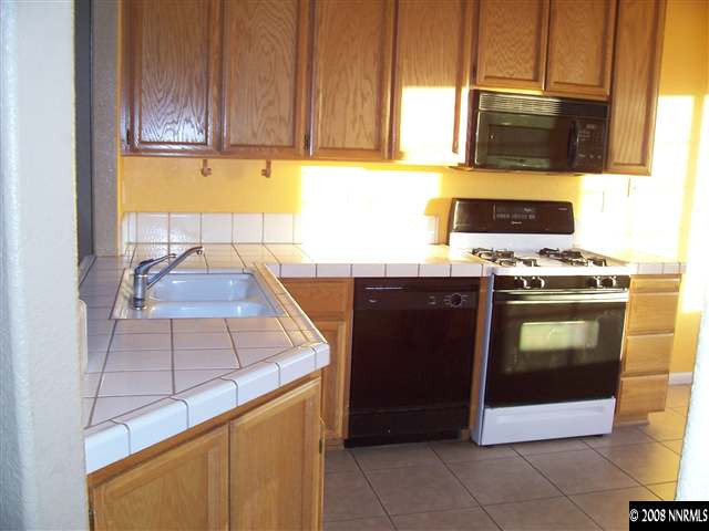 2695 Starks Way Reno, NV 89512 - Photo 7 of 8 Photo 7