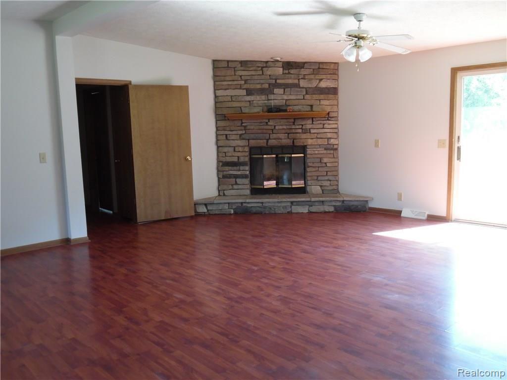4265 Hosner Road Metamora, MI 48455 - Photo 14 of 16 Great Room