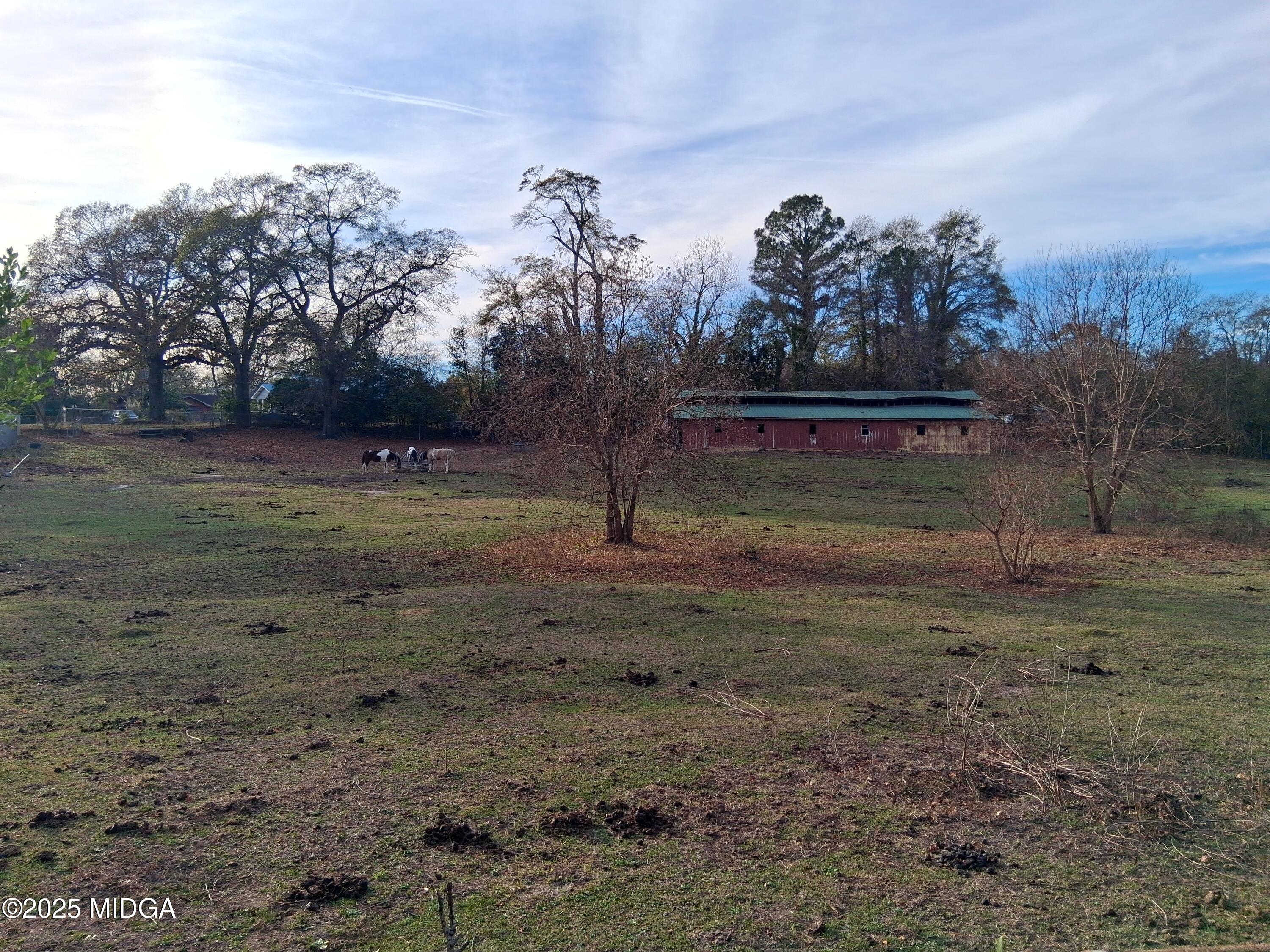 152 North Main Street Gordon, GA 31031 - Photo 5 of 37 a view of a park