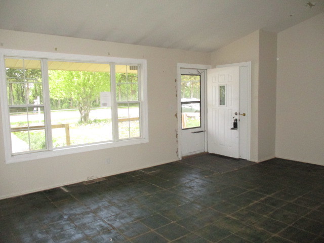 7514 Pingree Road Crystal Lake, IL 60014 - Photo 4 of 18