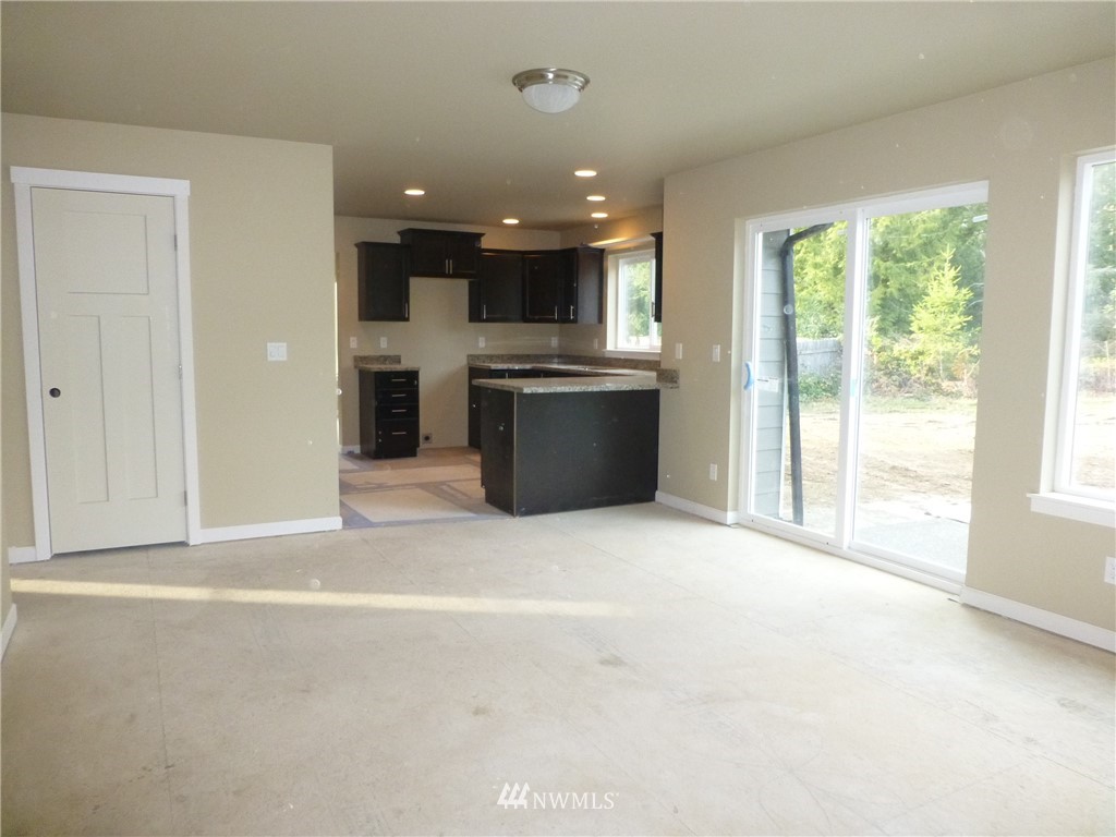 5075 Southeast Foss Road Port Orchard, WA 98366 - Photo 8 of 18 Gallery Image 8