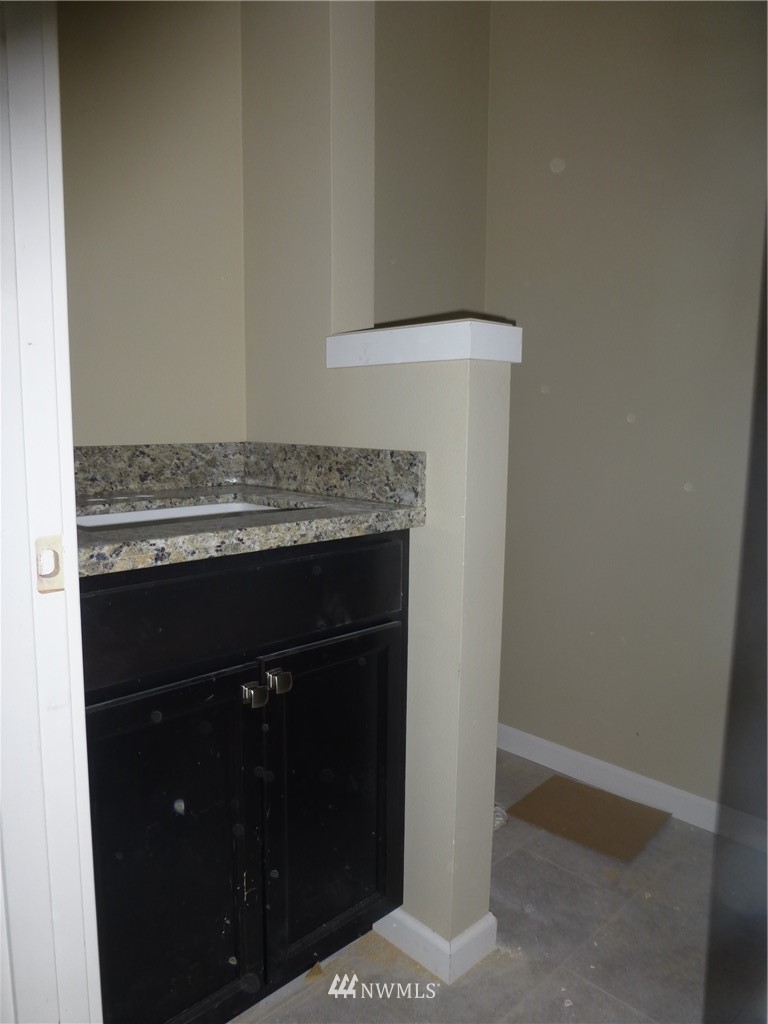 5075 Southeast Foss Road Port Orchard, WA 98366 - Photo 9 of 18 Gallery Image 9