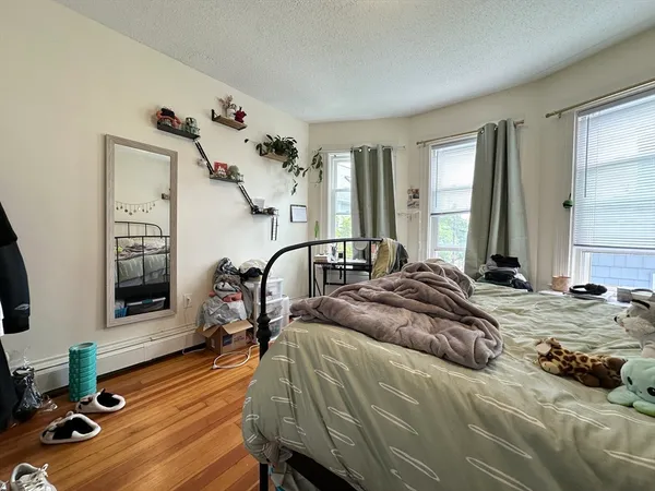 $3,350 | 146 Webster Avenue, Unit 3, Cambridge, MA 02141