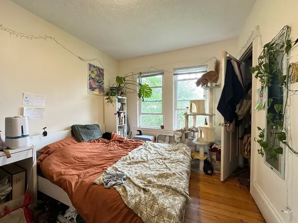 $3,350 | 146 Webster Avenue, Unit 3, Cambridge, MA 02141