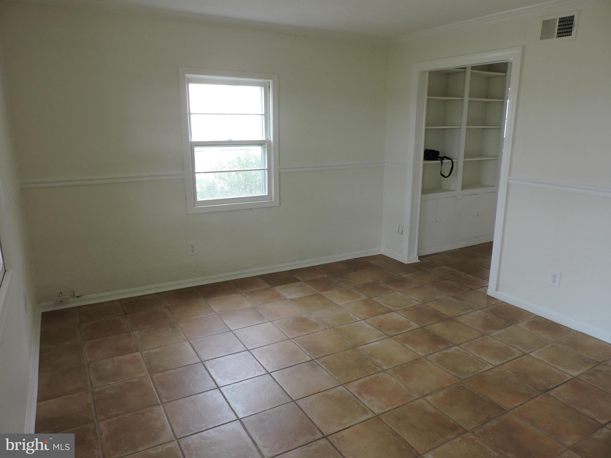 3975 Rectortown Road Marshall, VA 20115 - Photo 17 of 23 Living Room