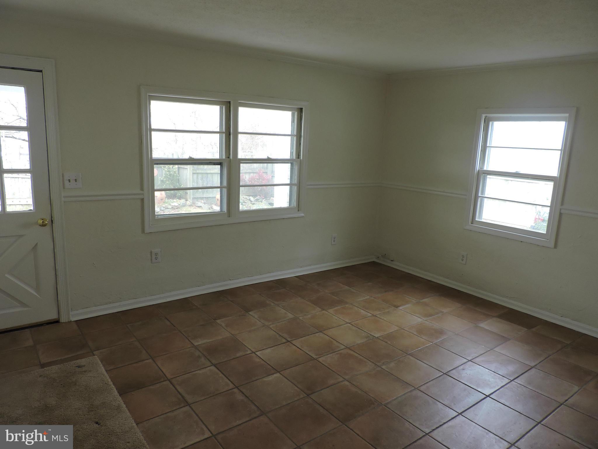 3975 Rectortown Road Marshall, VA 20115 - Photo 22 of 23 Living Room