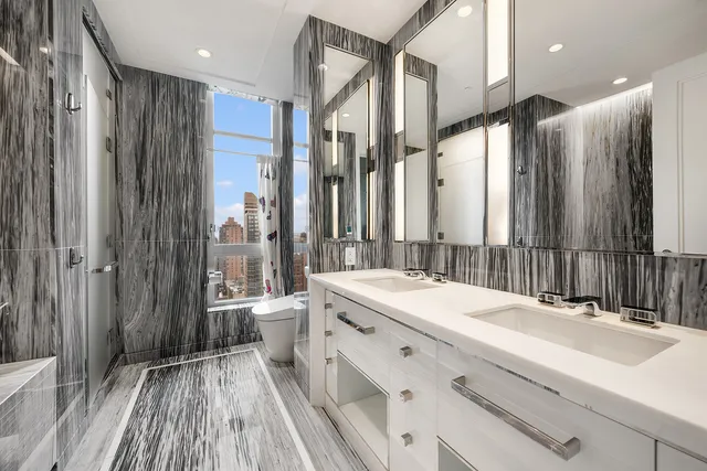 $19,000 | 200 East 95th Street, Unit 20C | Upper East Side